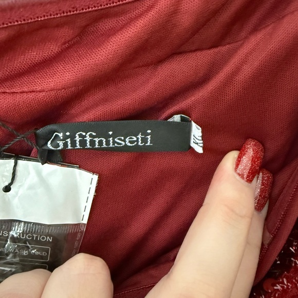 Giffniseti Burgundy High Low Sequin Gown Plus Size XL - Picture 4 of 11